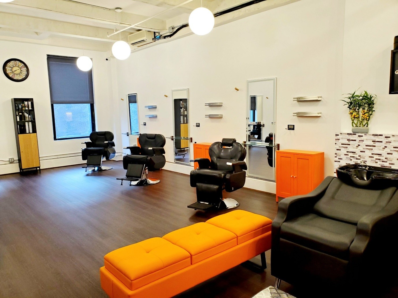 Is Nail Salon Chair Rental the Future of Salon Business Models?